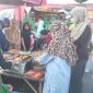 Foto : Bazar takjil Ramadhan yang diadakan Pemerintah Kabupaten Sumenep diserbu masyarakat 