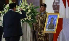 Prabowo Dampingi Keluarga, Tiga Prajurit TNI Gugur di Lebanon Diberi Penghormatan Terakhir