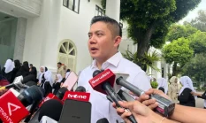 Istana Isyaratkan Reshuffle Kabinet, Teddy Indra Wijaya: “Tunggu Saja”