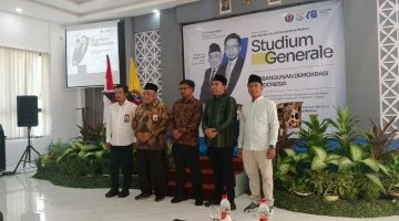 Studium Generale UNIRA Bersama Idham Khalik Soroti Peran Kampus dalam Demokrasi