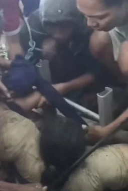 Wanita di Situbondo Terjatuh ke Septic Tank Sedalam 7 Meter, Dievakuasi Selamat Setelah Satu Jam